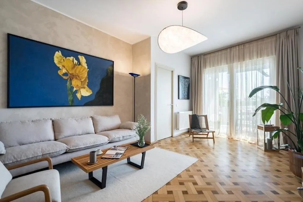 Apartament Marvelous Park View - Big Terrace - 2Bdr Bukareszt